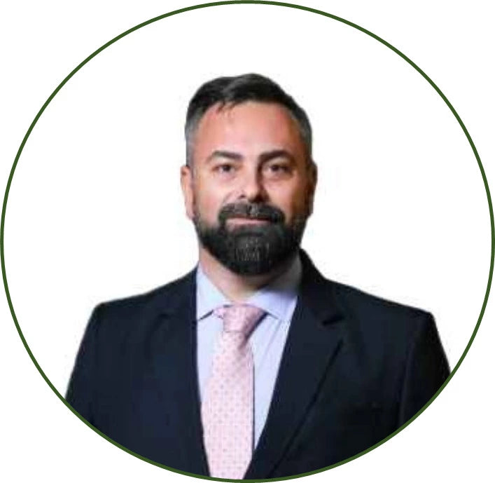 Ivano Iannelli - The CSO of SaltyLama. SaltyLama sells sustainable household products such as laundry detergent strips. 