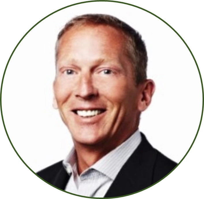 Stephen Binkley - the COO of SaltyLama. SaltyLama sells sustainable household products such as laundry detergent strips. 